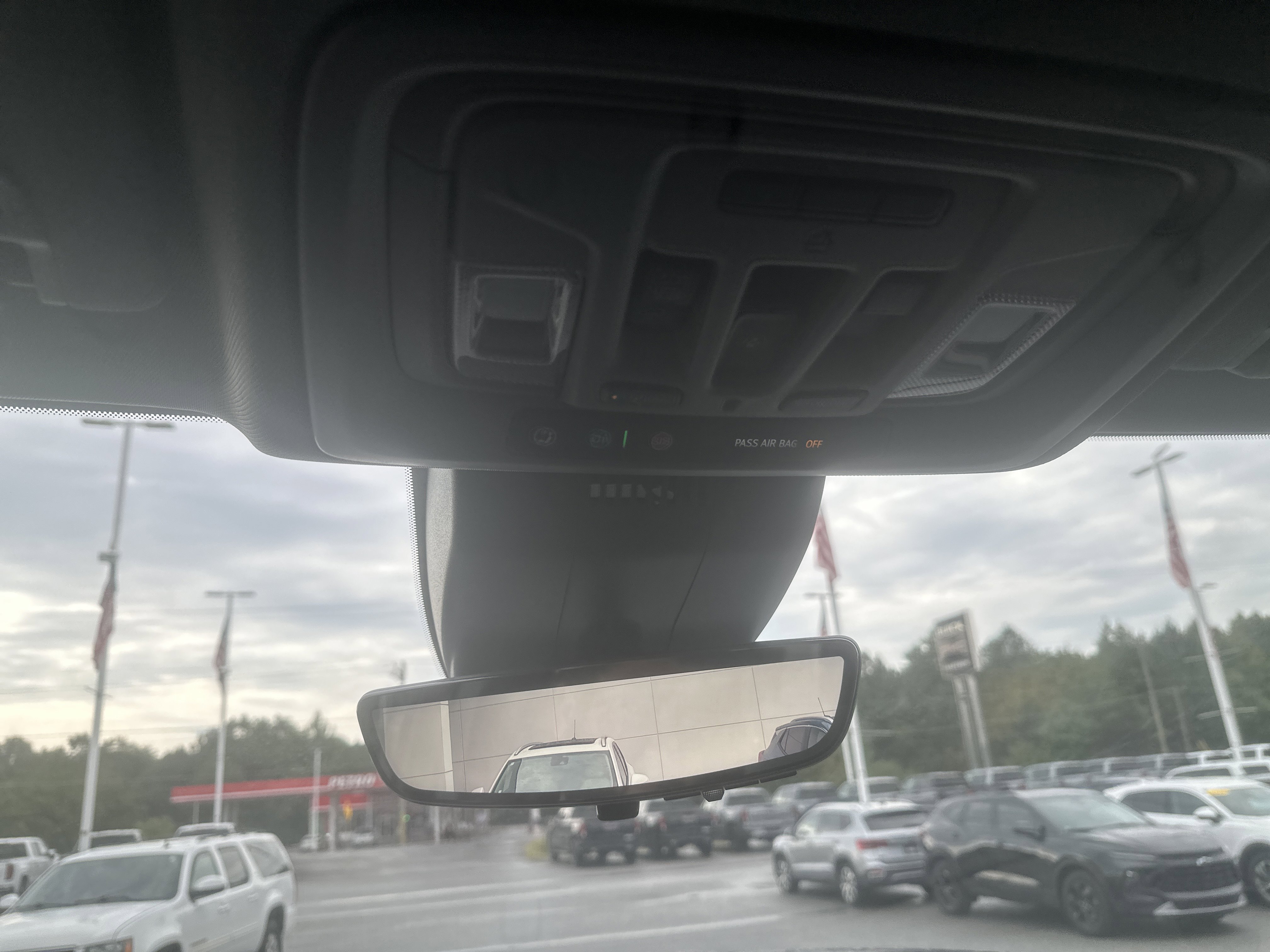 New 2026 GMC Sierra 3500 Denali w/ Denali Reserve Package image 17