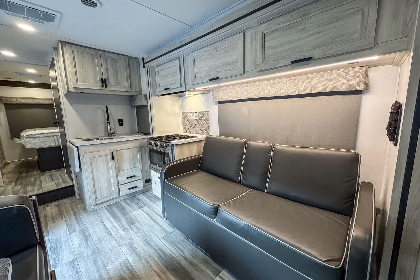 Used 2023 Ford E-450 and Econoline 450 Super Duty w/ Motorhome Prep Package RWD image 13