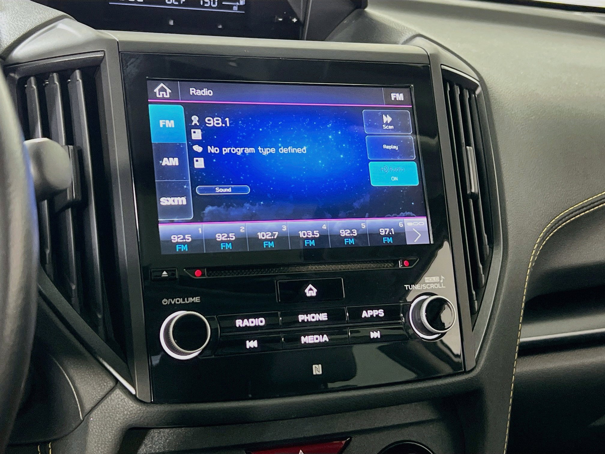 Used 2022 Subaru Crosstrek 2.5i Sport w/ Moonroof Package AWD/4WD image 14