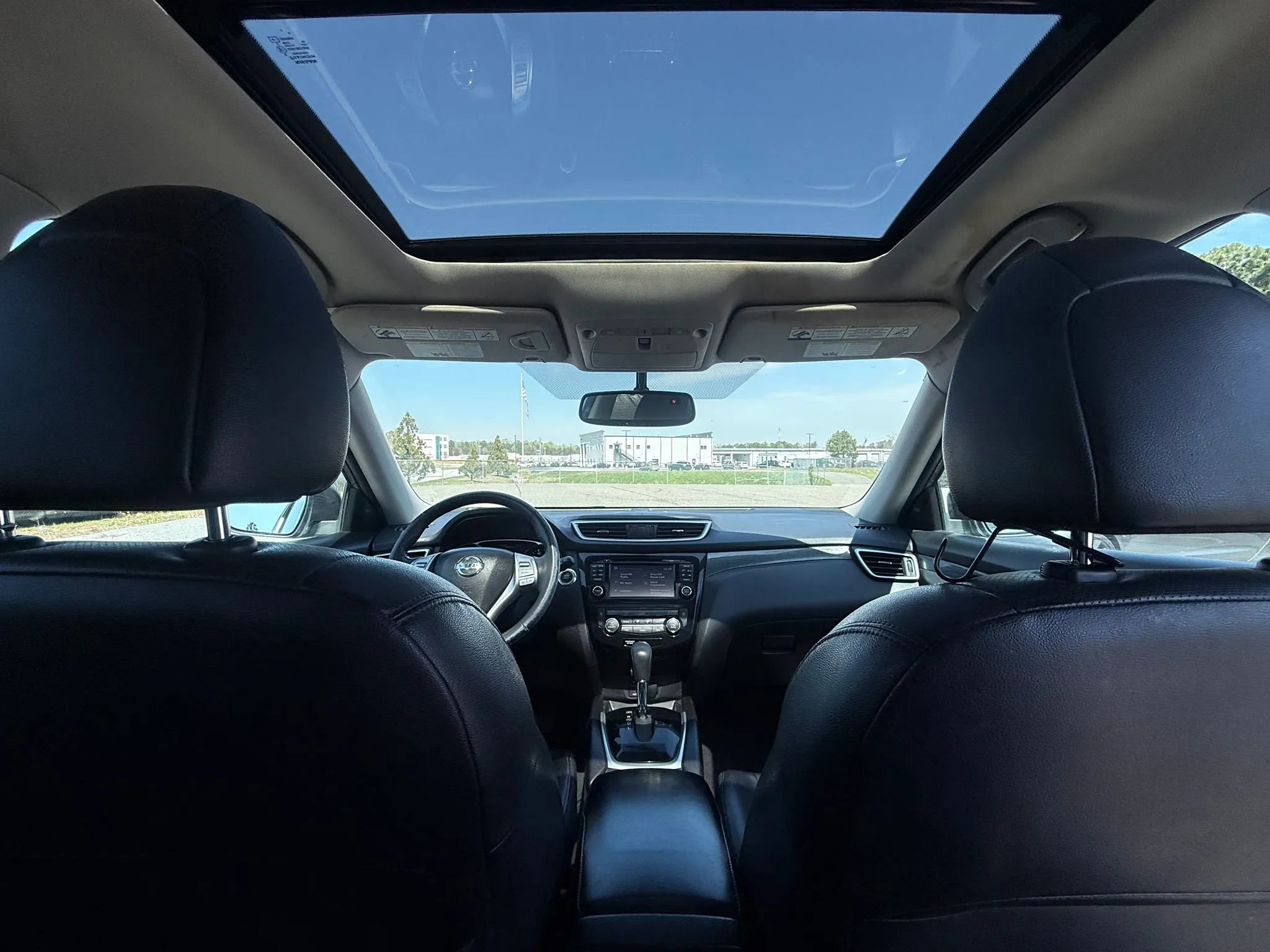 Used 2016 Nissan Rogue SL w/ SL Premium Package image 23