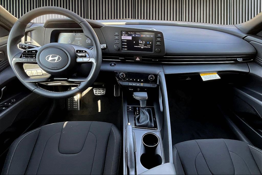 New 2026 Hyundai Elantra Sport image 6