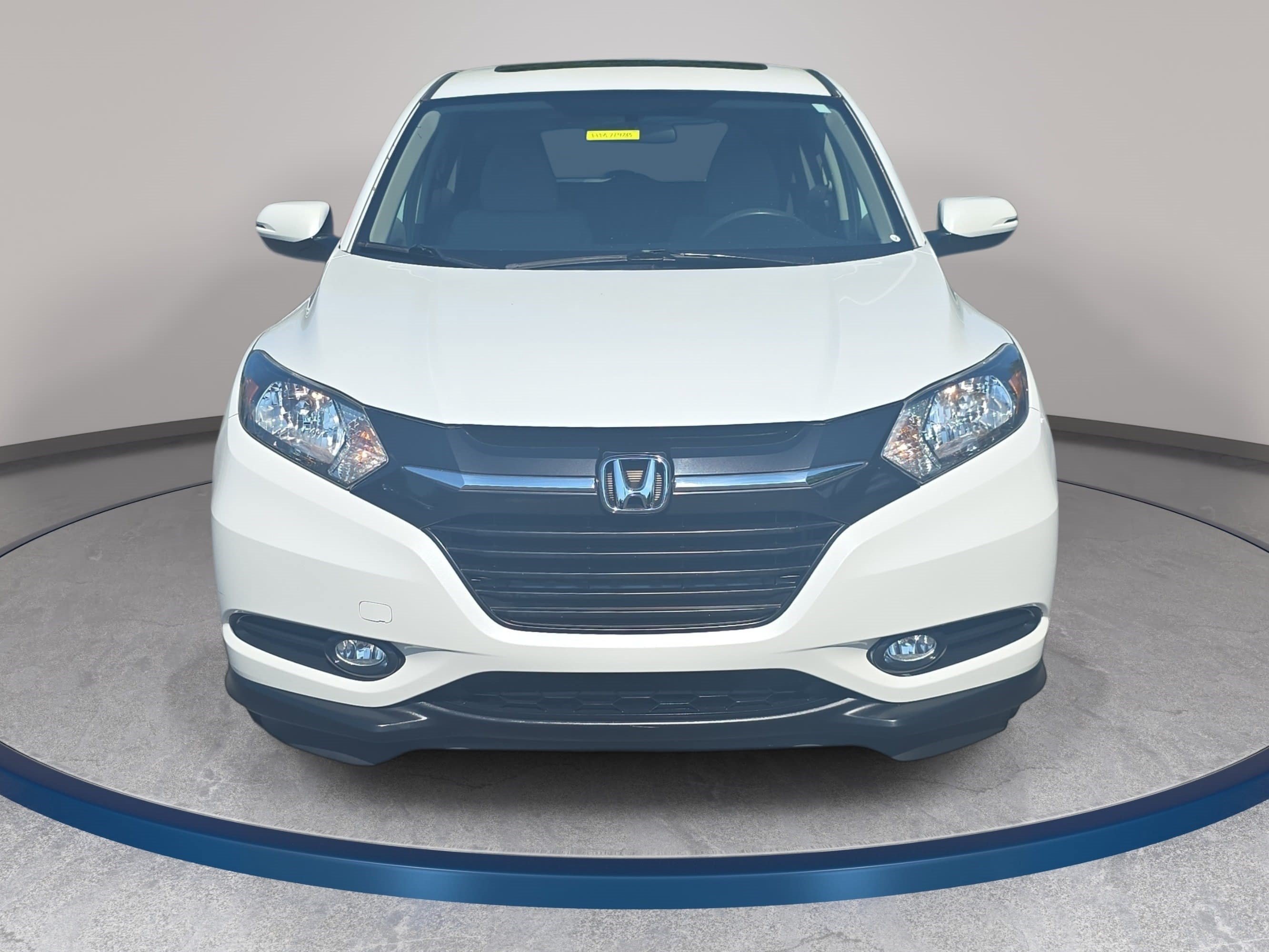Used 2017 Honda HR-V EX image 2