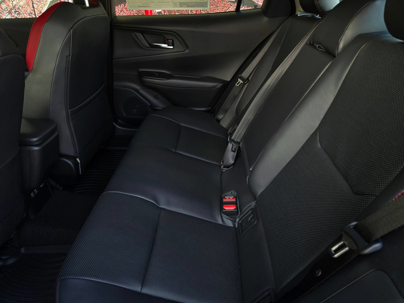 New 2027 Toyota Prius Plug-In Hybrid FWD image 8