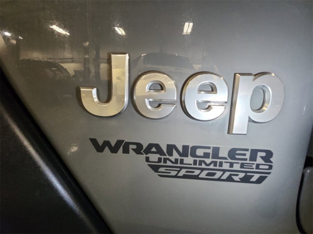 Used 2019 Jeep Wrangler Unlimited Sport image 36