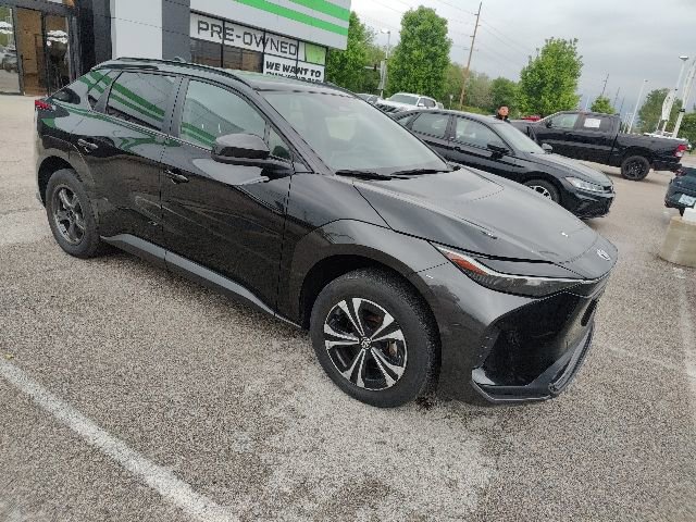 Used 2023 Toyota bZ4X XLE w/ Weather Package FWD image 24