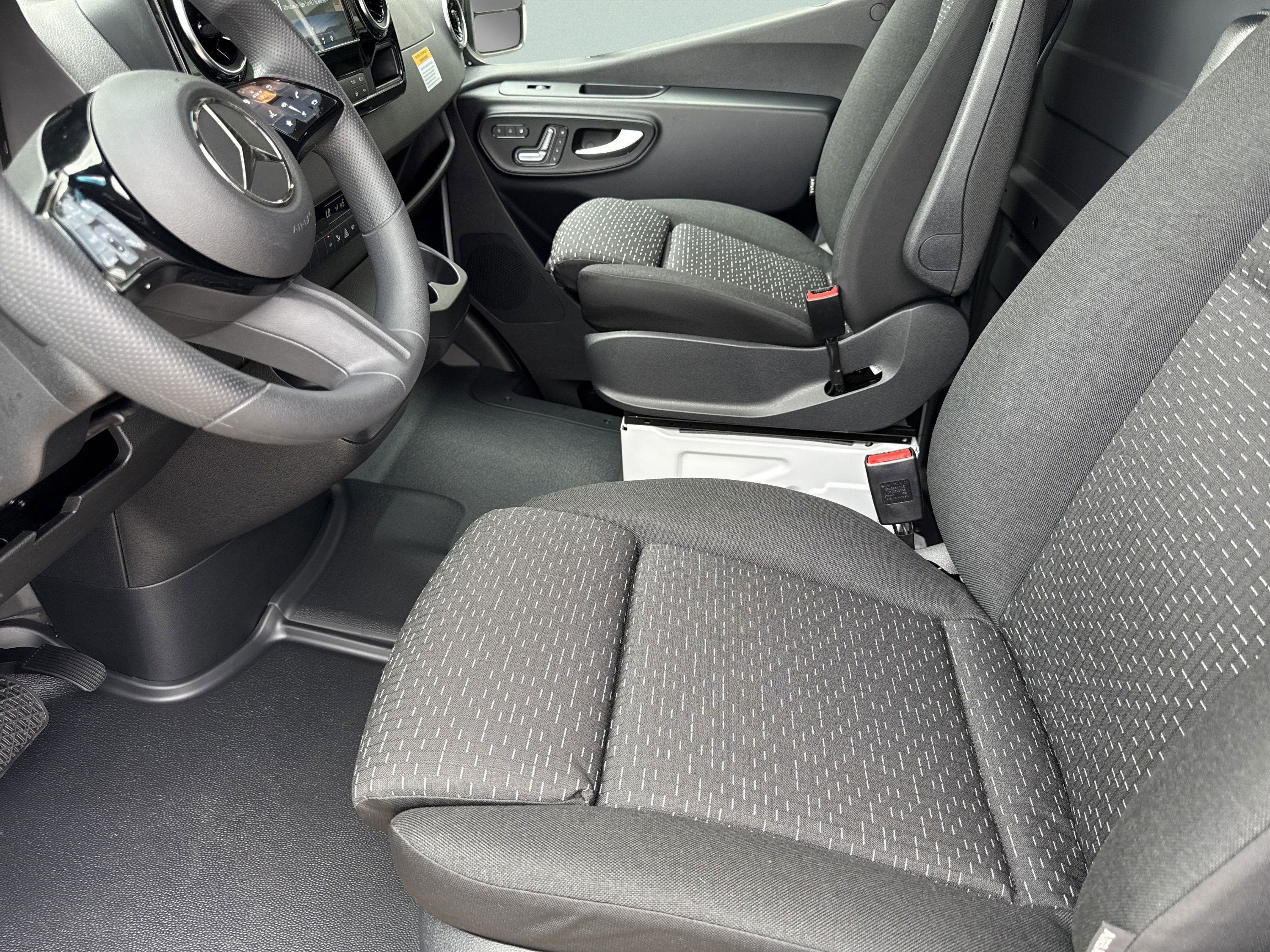 New 2025 Mercedes-Benz Sprinter 2500 image 20