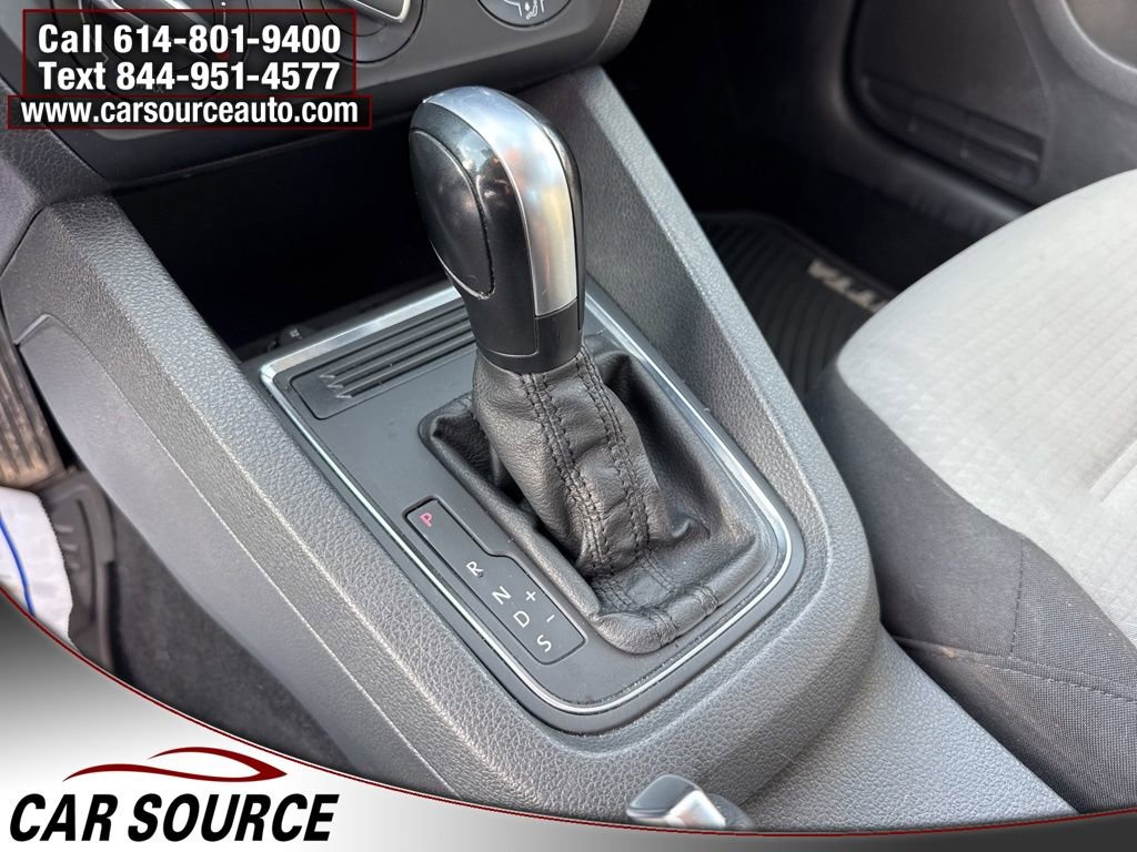 Used 2017 Volkswagen Jetta S image 11