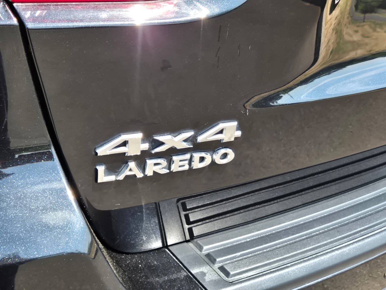 Used 2012 Jeep Grand Cherokee Laredo AWD/4WD image 29