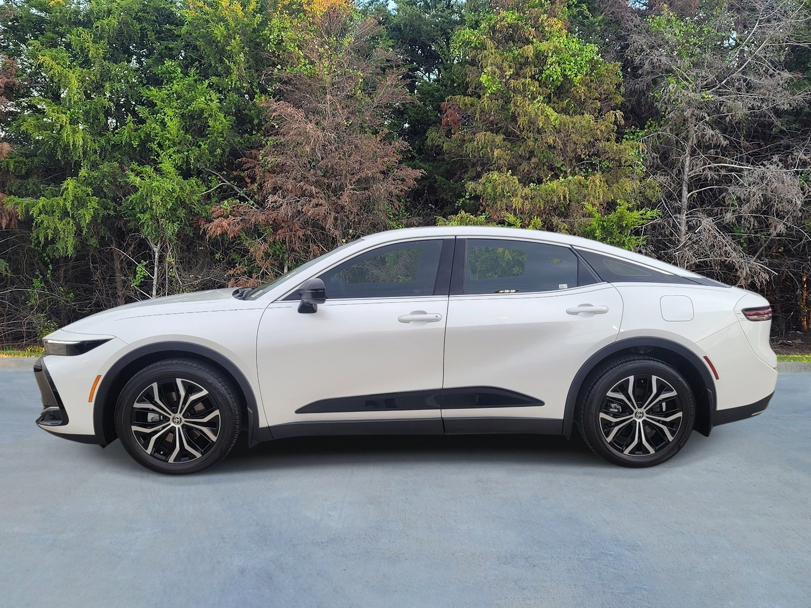 Used 2026 Toyota Crown XLE image 21