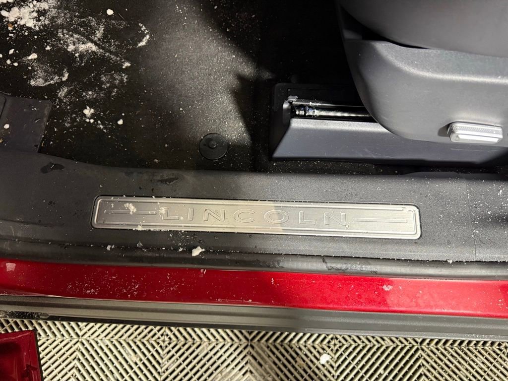 New 2024 Lincoln Nautilus Reserve w/ Equipment Group 202A image 15