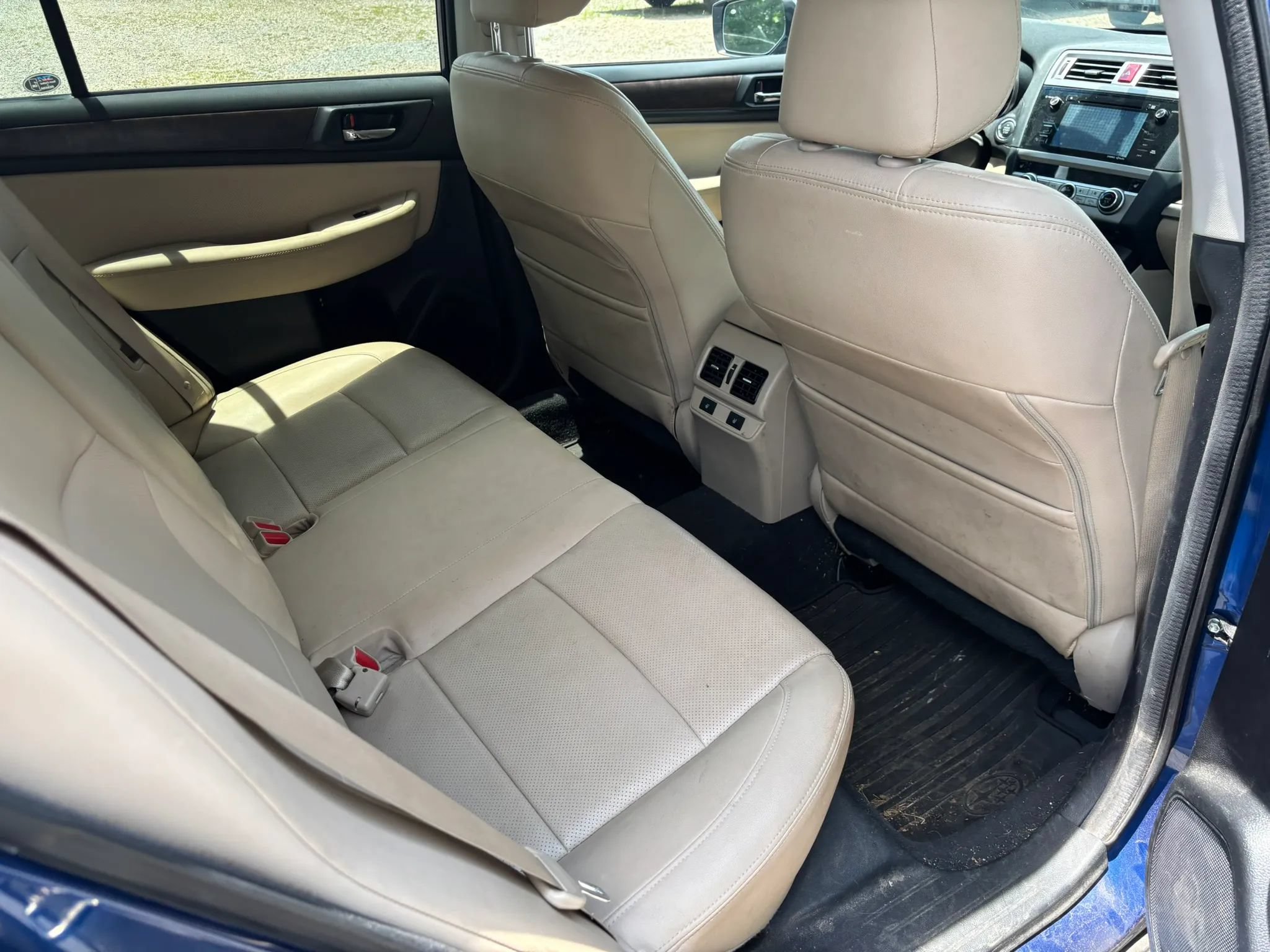 Used 2016 Subaru Outback 2.5i Limited AWD/4WD image 16