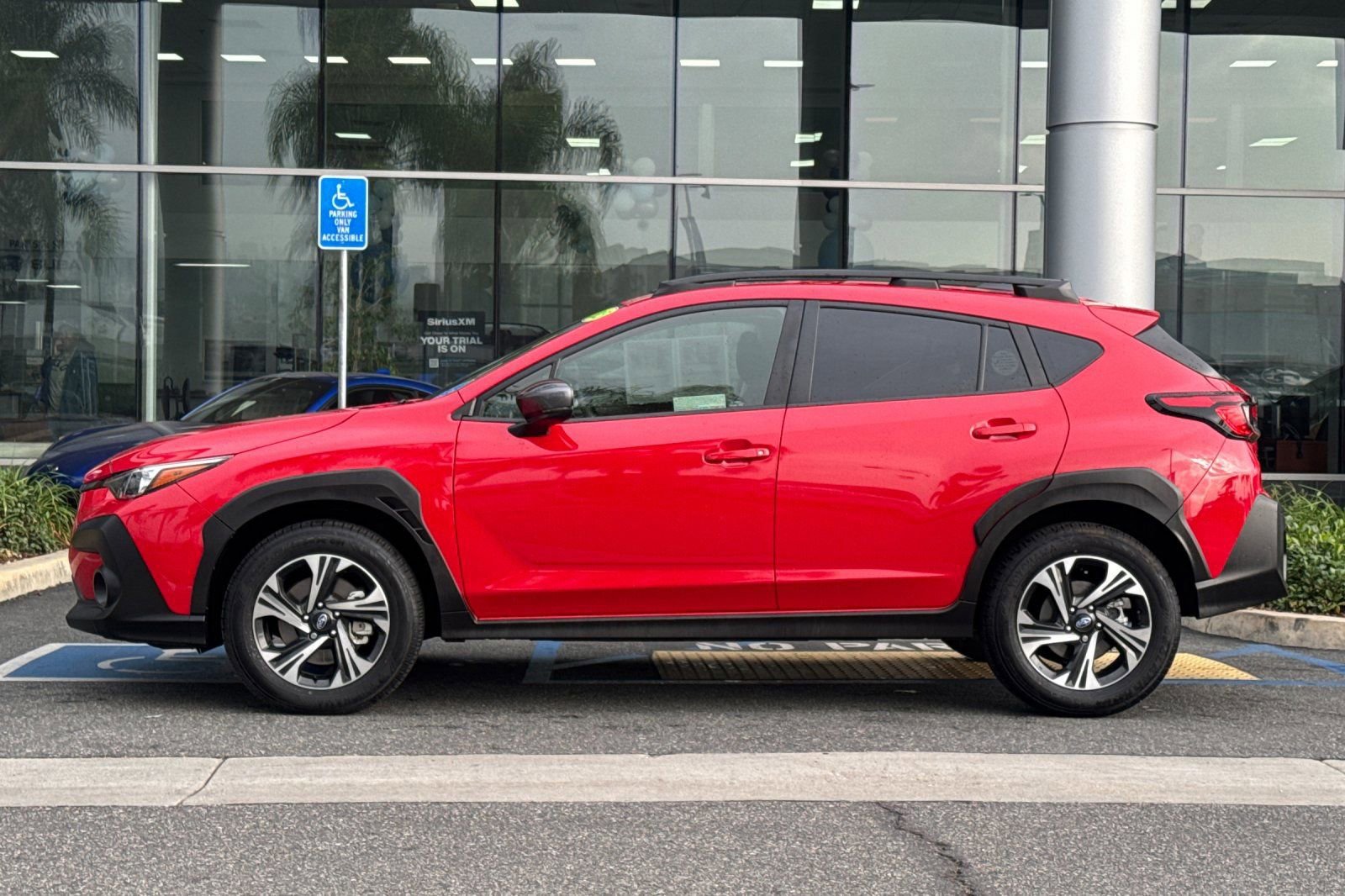 Certified 2025 Subaru Crosstrek 2.0i Premium image 9