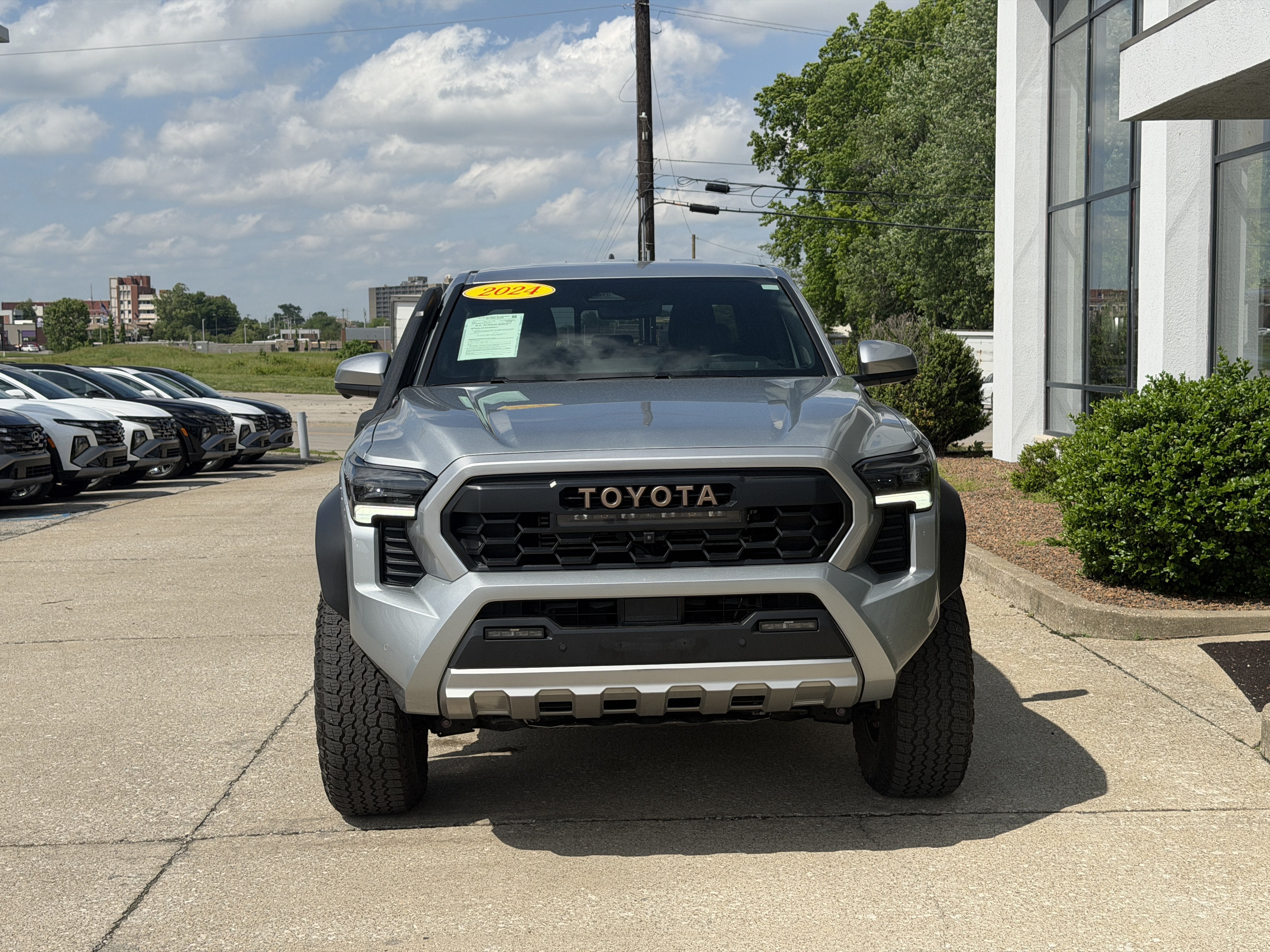 Used 2024 Toyota Tacoma 4x4 Double Cab Hybrid image 22