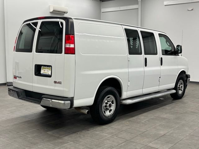 Used 2022 GMC Savana 2500 w/ Driver Convenience Package image 2