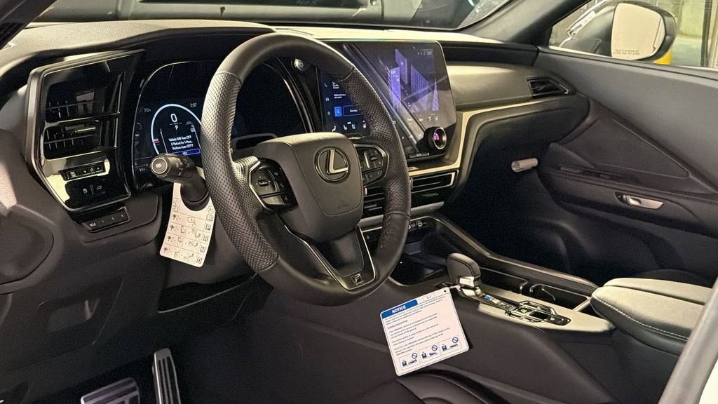 New 2026 Lexus TX 500h AWD image 17