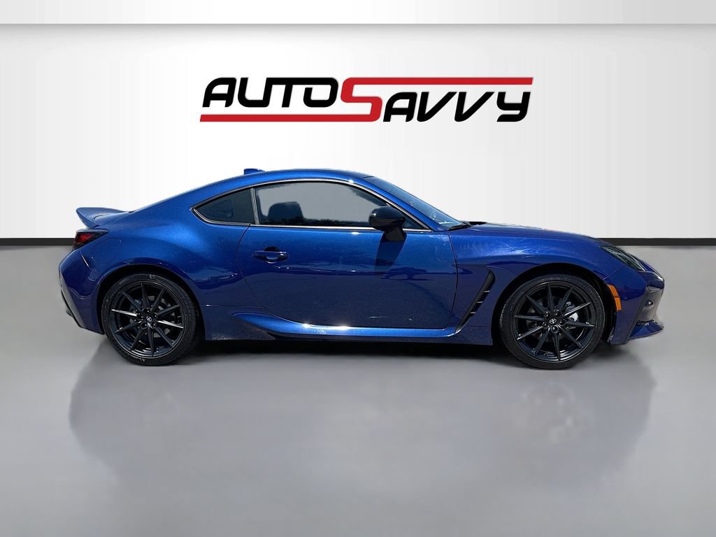 Used 2024 Toyota GR86 Premium RWD image 8