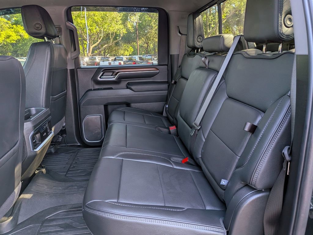 Used 2025 GMC Sierra 2500 Denali w/ Denali Reserve Package image 13