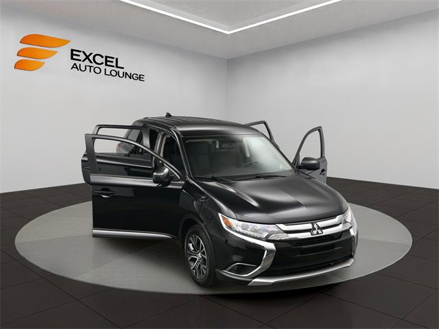Used 2018 Mitsubishi Outlander SE image 49