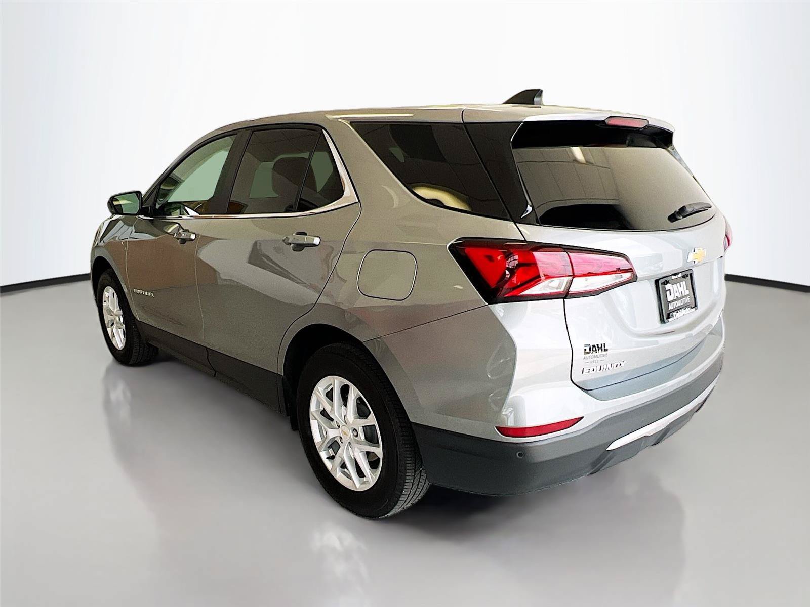 Used 2023 Chevrolet Equinox LT AWD/4WD image 10