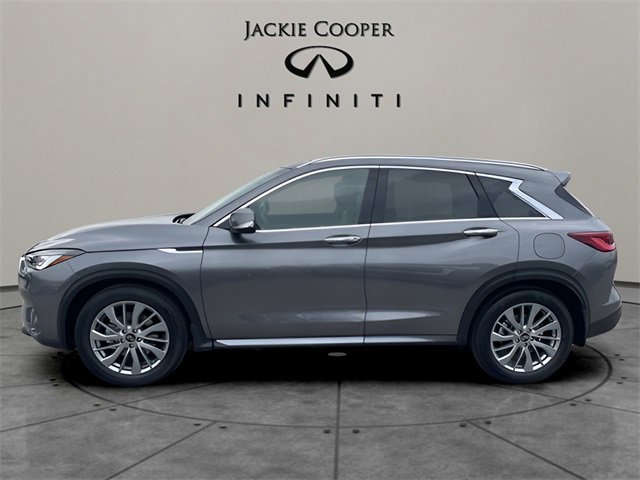 New 2025 INFINITI QX50 Luxe image 2