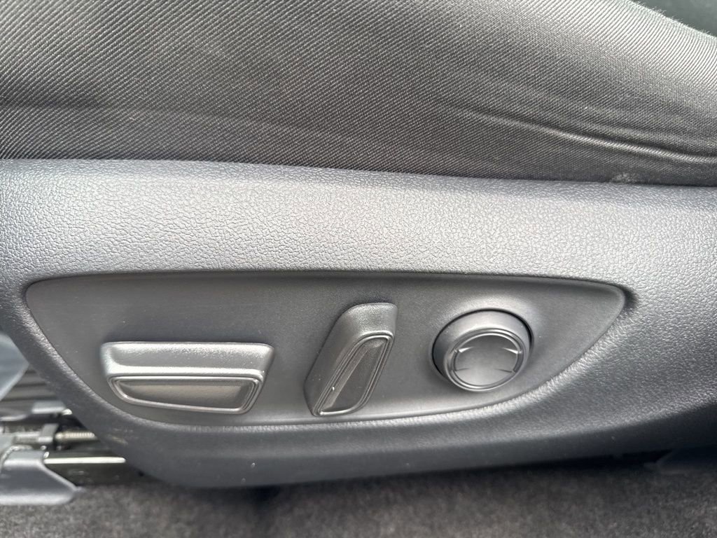 Used 2023 Toyota RAV4 XLE w/ Convenience Package image 15