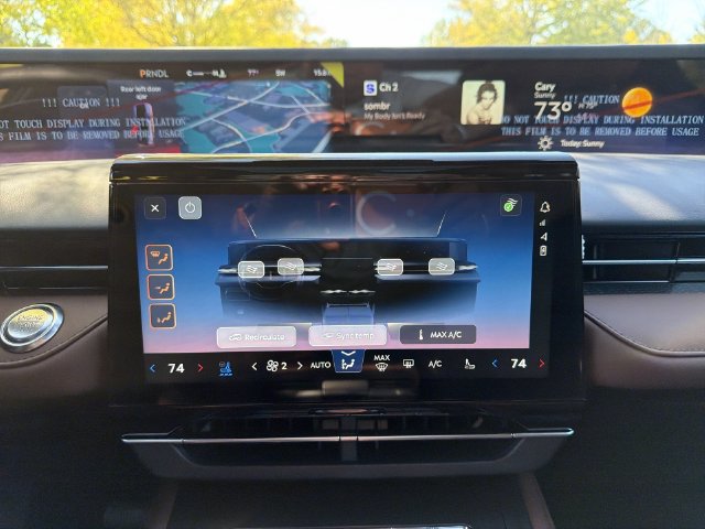 New 2026 Lincoln Nautilus Reserve AWD/4WD image 19