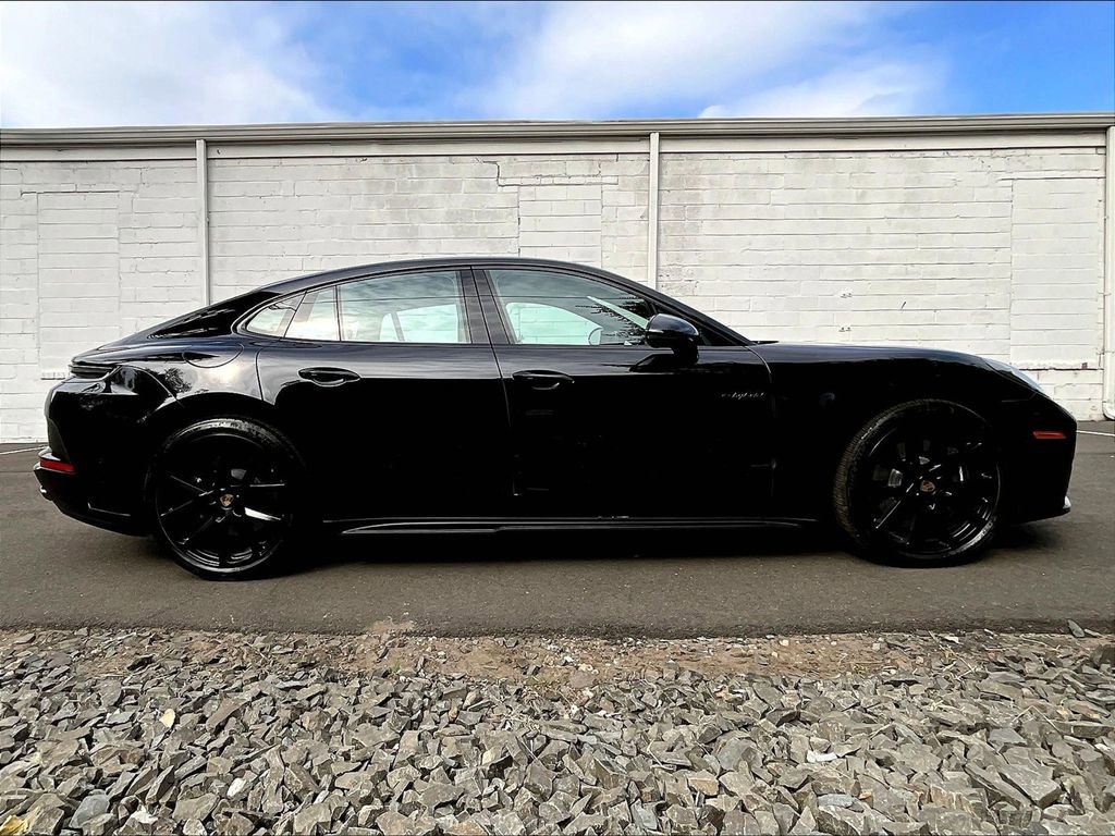 Used 2025 Porsche Panamera 4 image 6