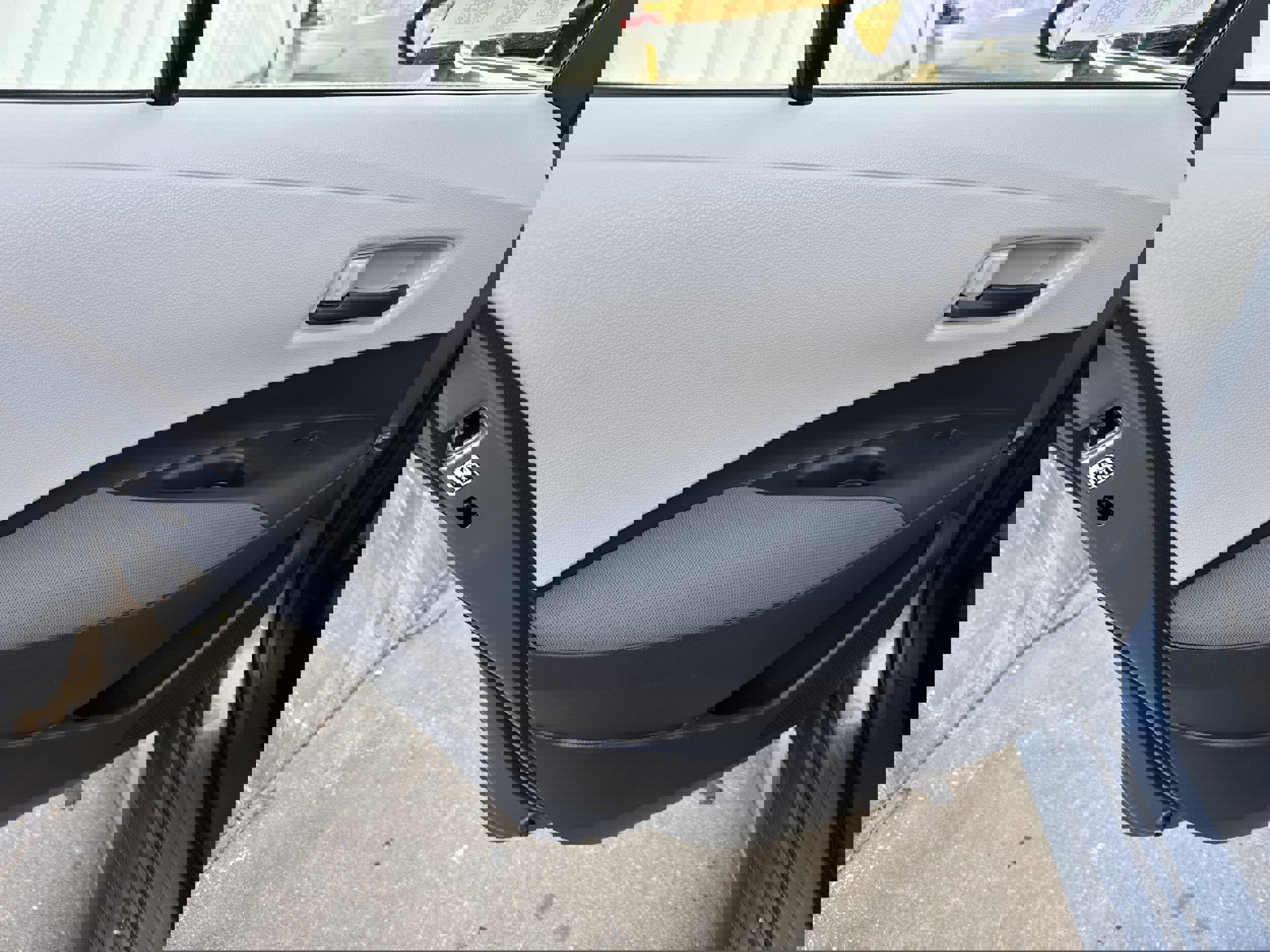 Used 2022 Toyota Corolla LE image 8