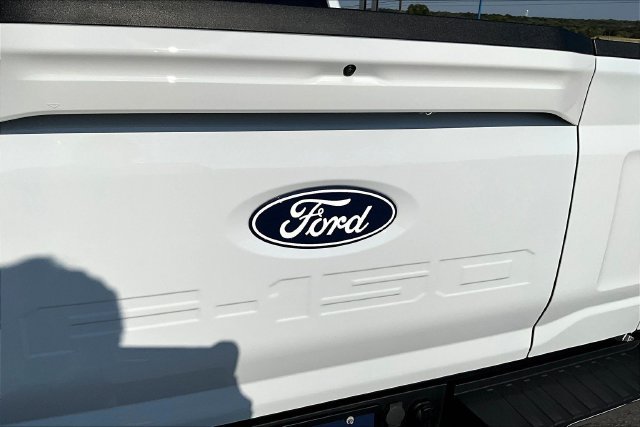Used 2024 Ford F150 Lariat w/ Bed Utility Package AWD/4WD image 25