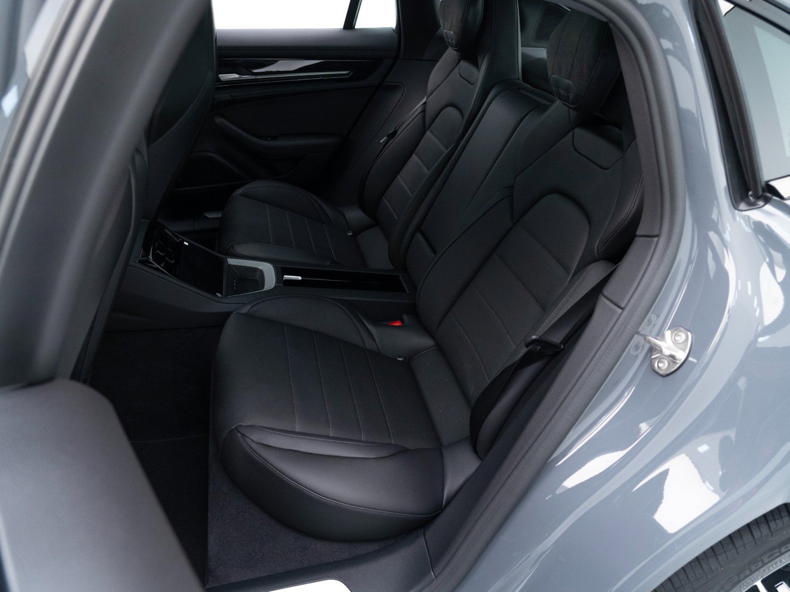New 2026 Porsche Panamera 4 image 32