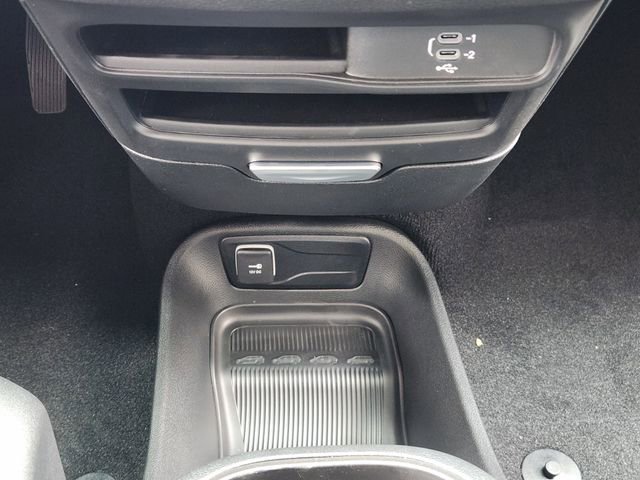 New 2026 Chrysler Pacifica Select AWD/4WD image 15
