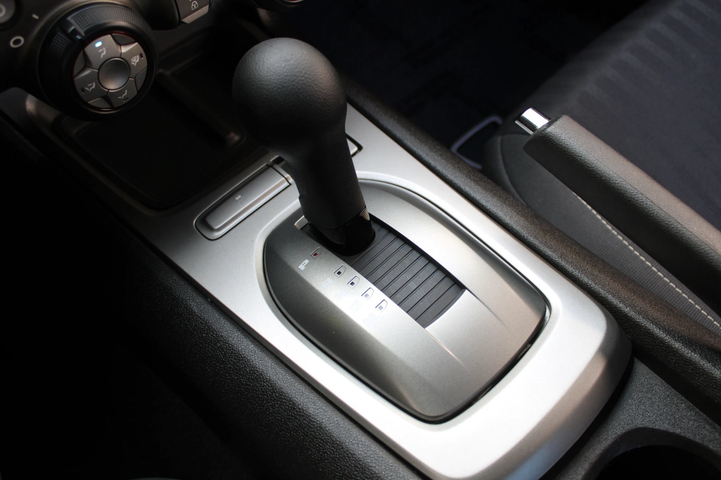 Used 2015 Chevrolet Camaro LS RWD image 13