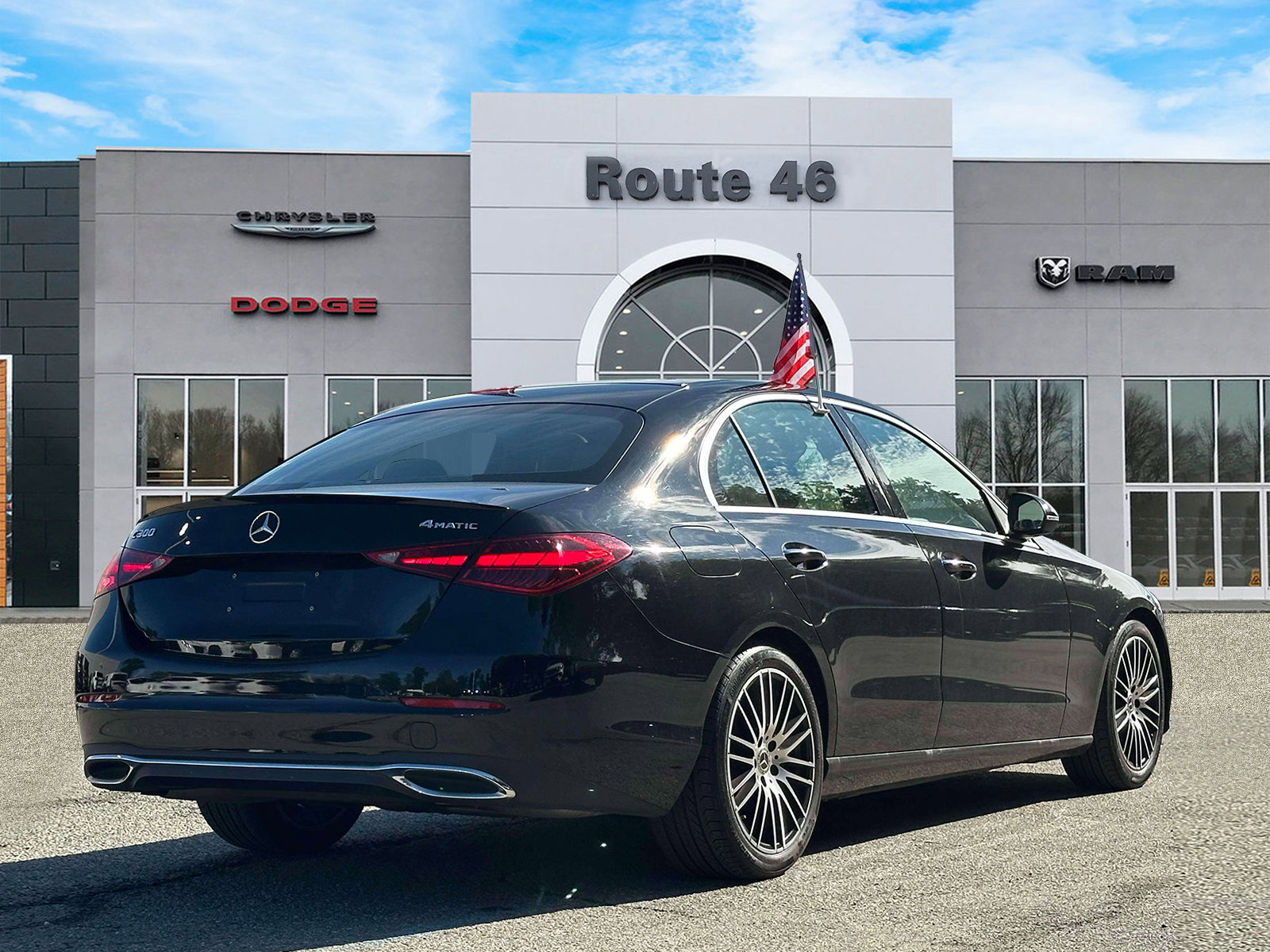 Used 2022 Mercedes-Benz C 300 4MATIC Sedan image 5