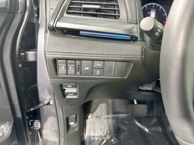Certified 2026 Honda Odyssey Elite image 15