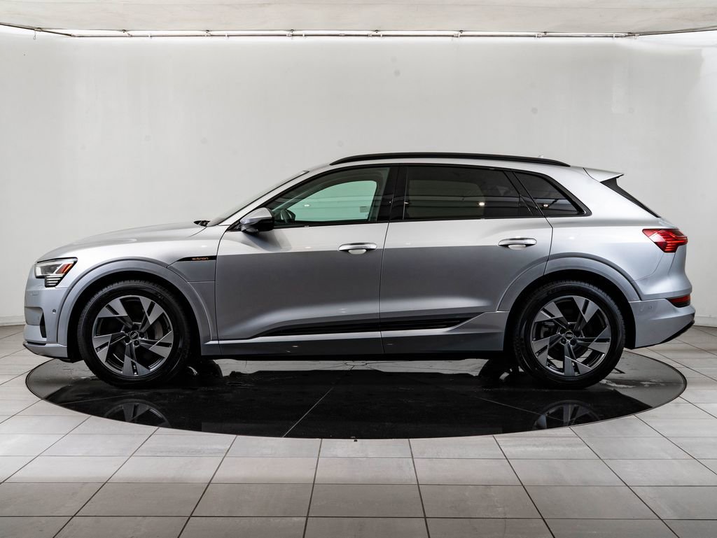 Used 2021 Audi e-tron Premium w/ Convenience Plus Package AWD/4WD image 5