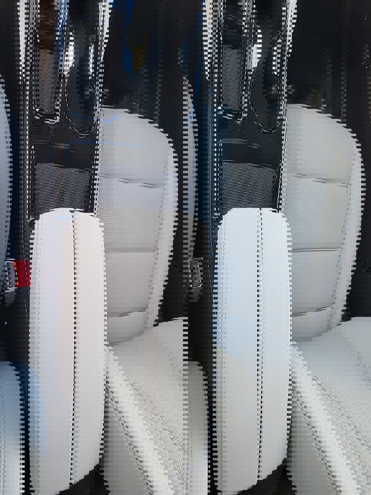 New 2026 Buick Envision Avenir image 18