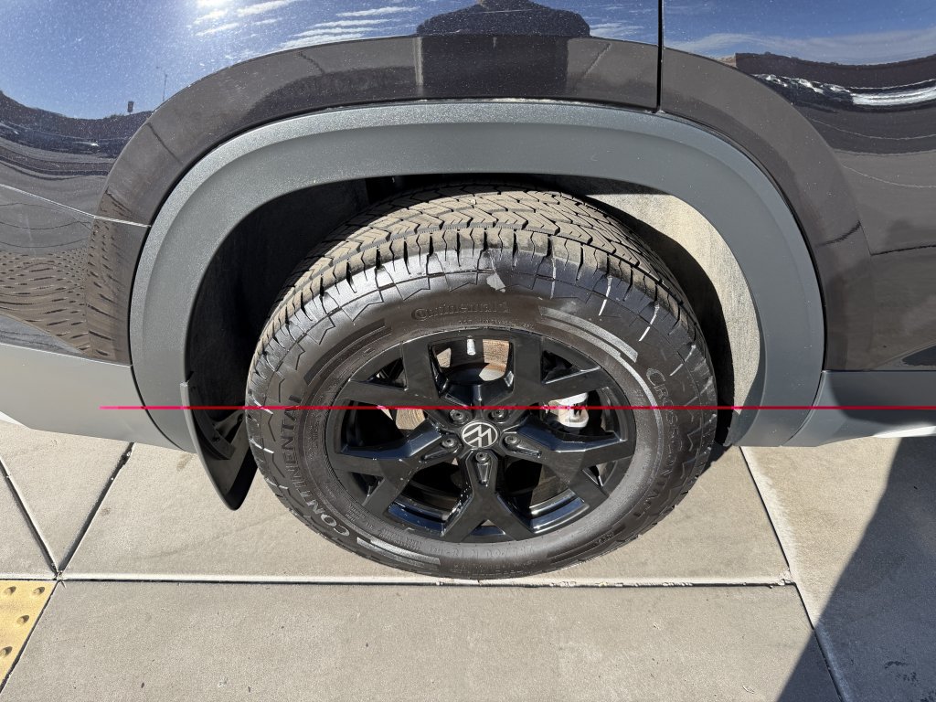 Used 2024 Volkswagen Atlas Peak Edition SE AWD/4WD image 15
