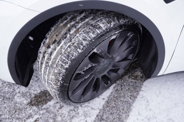 Used 2022 Tesla Model Y Performance image 13