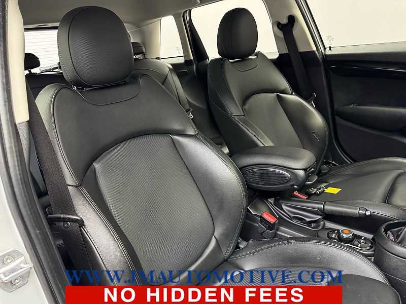 Used 2019 MINI Cooper S w/ Signature Upholstery Package image 22