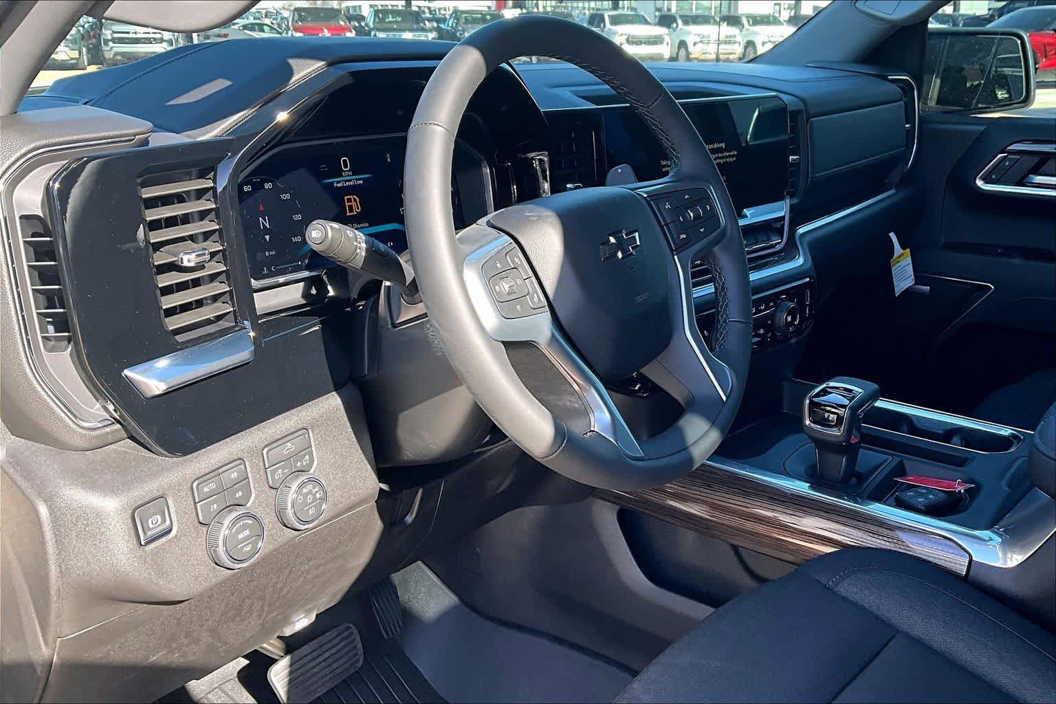 New 2026 Chevrolet Silverado 1500 RST AWD/4WD image 9