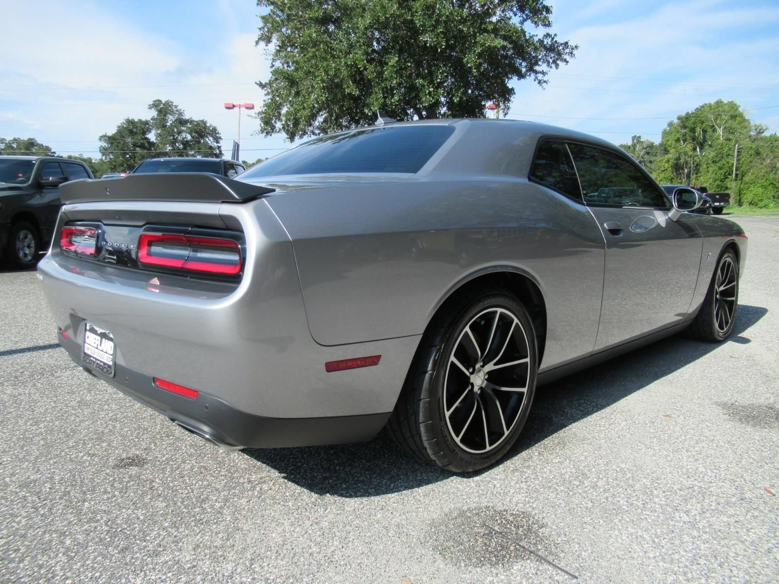 Used 2015 Dodge Challenger R/T Scat Pack w/ Leather Interior Group RWD image 7