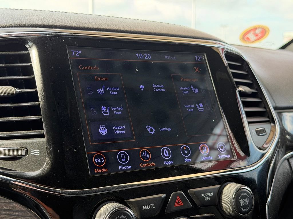 Used 2019 Jeep Grand Cherokee Overland AWD/4WD image 22