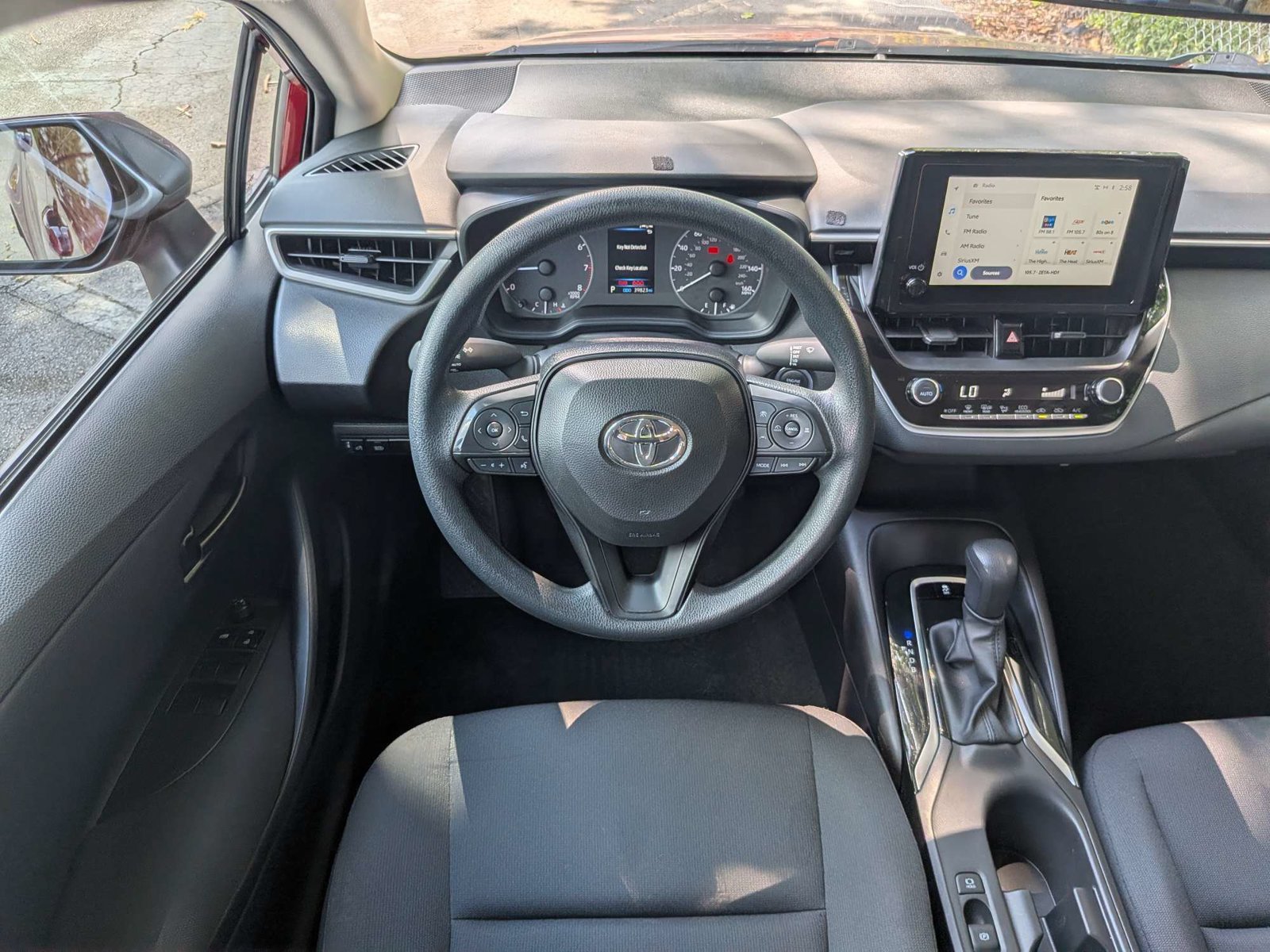 Used 2025 Toyota Corolla LE w/ Convenience Package FWD image 14
