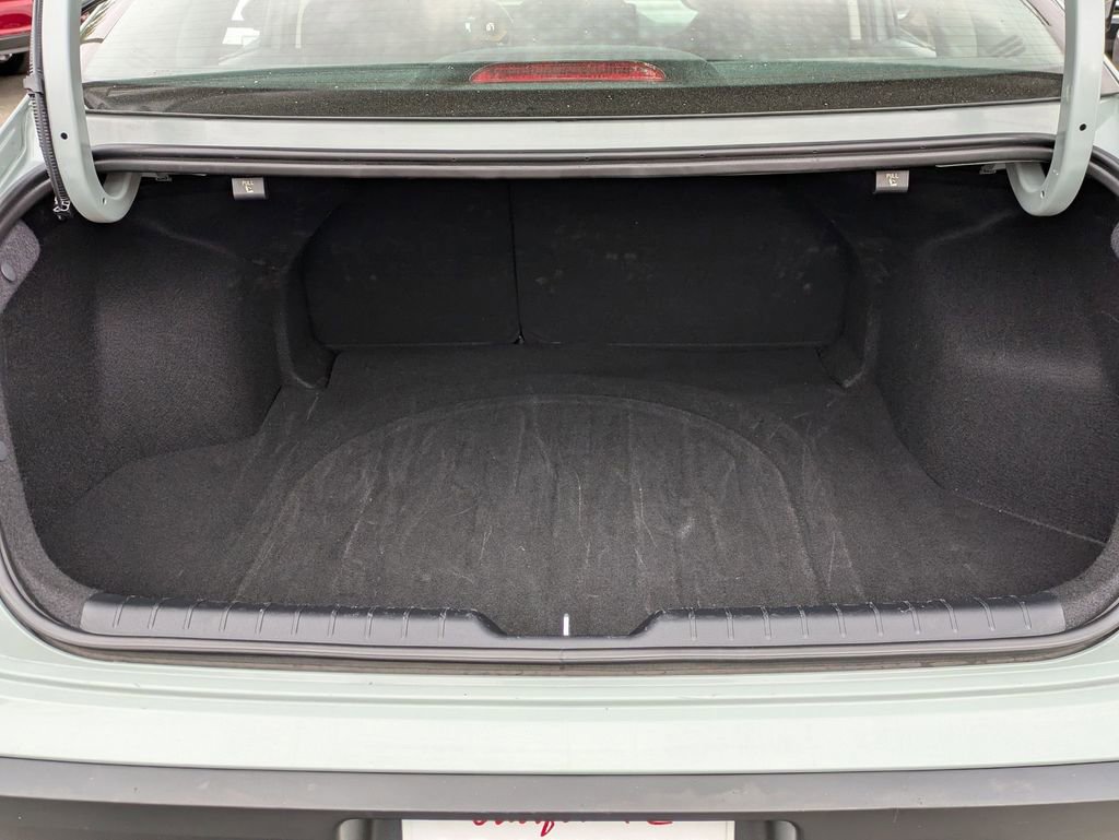 Used 2025 Kia K4 LXS image 26