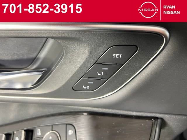 Certified 2025 Nissan Rogue Platinum w/ Platinum Premium Package image 27