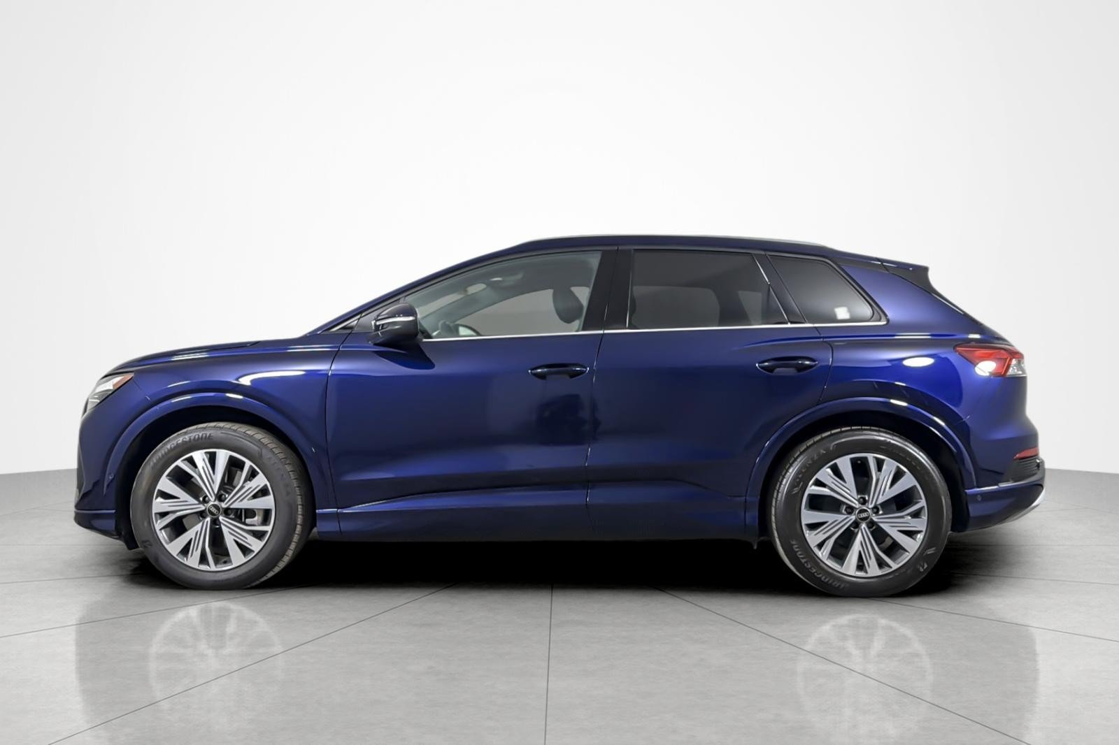 Certified 2023 Audi Q4 e-tron Premium w/ Premium Plus RWD video 2