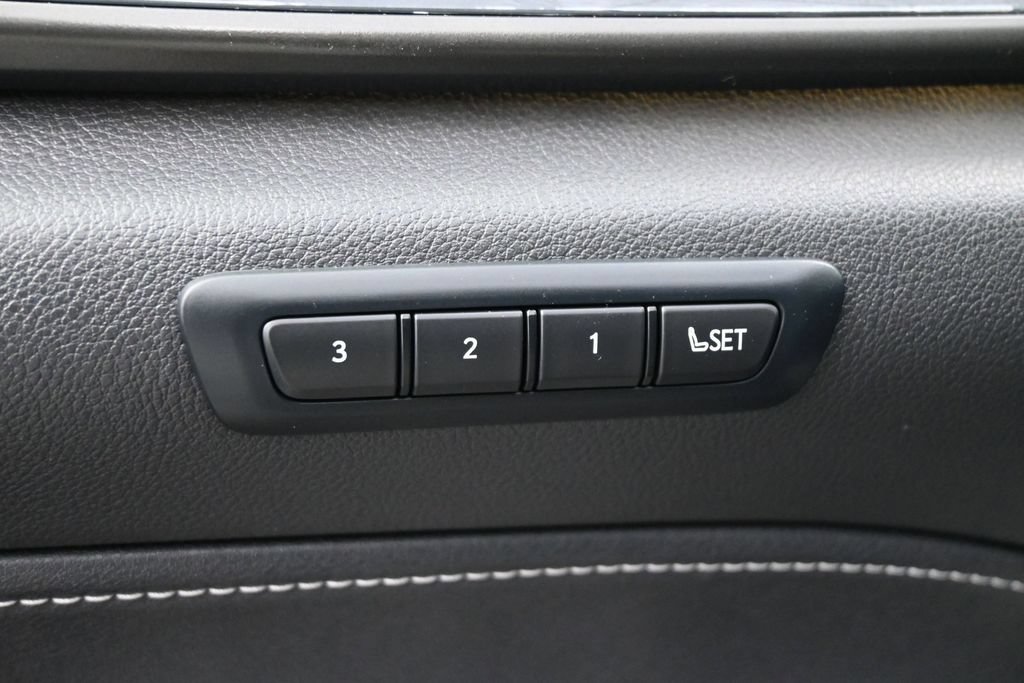 Used 2024 Lexus NX 250 FWD w/ Towing Package (2000 Lbs) image 5