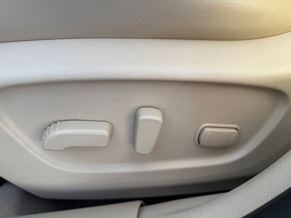 Used 2015 Nissan Rogue SL image 13