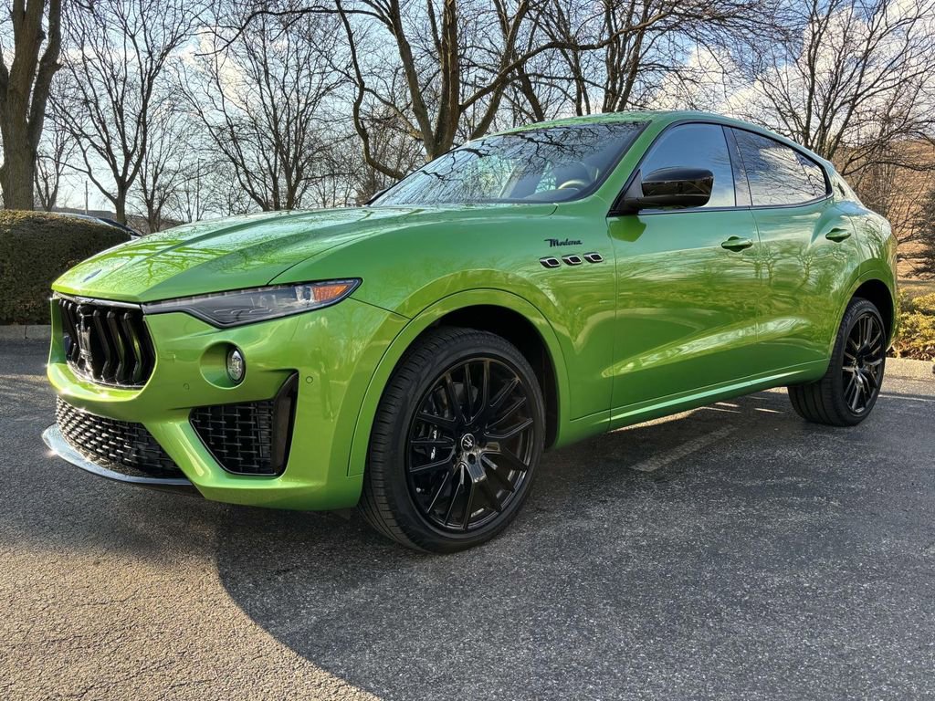 New 2023 Maserati Levante Modena image 3