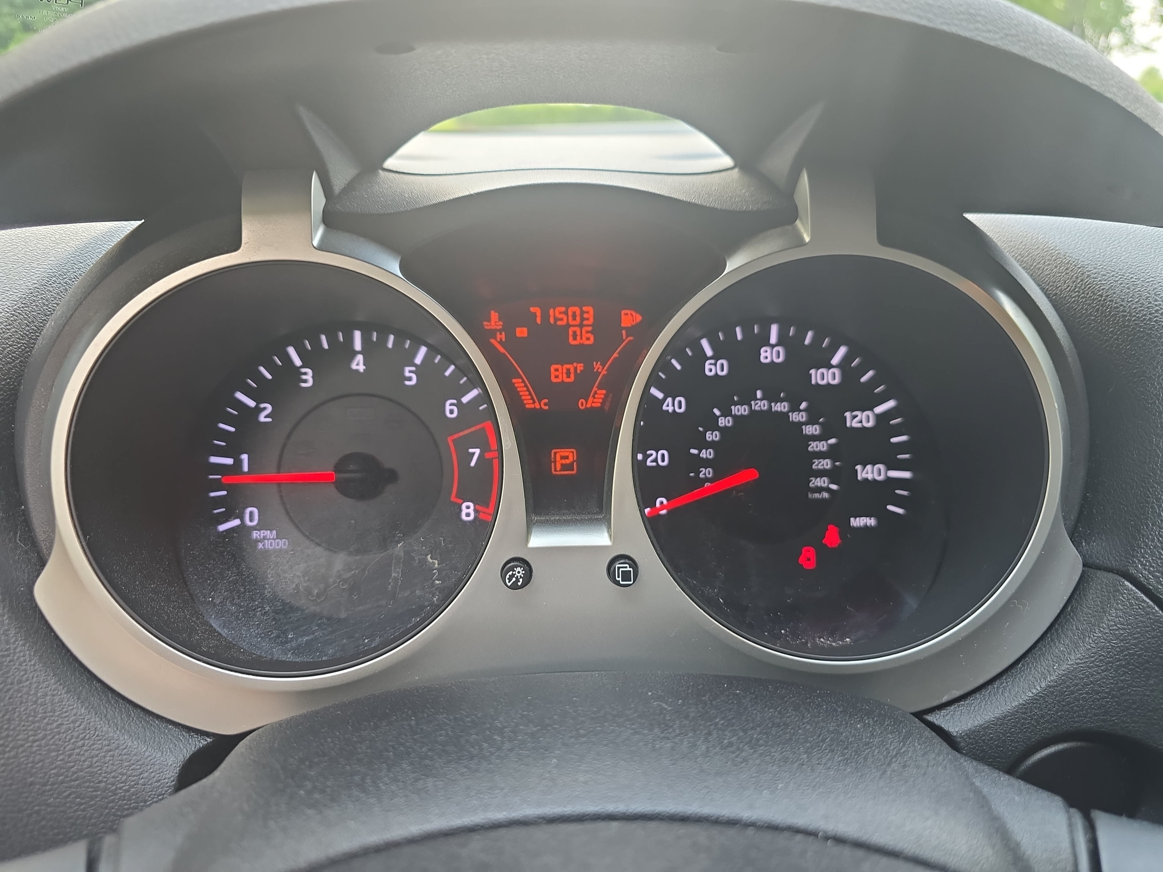 Used 2014 Nissan Juke S FWD image 20